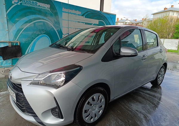 Toyota Yaris cena 49900 przebieg: 73000, rok produkcji 2019 z Chełm małe 704
